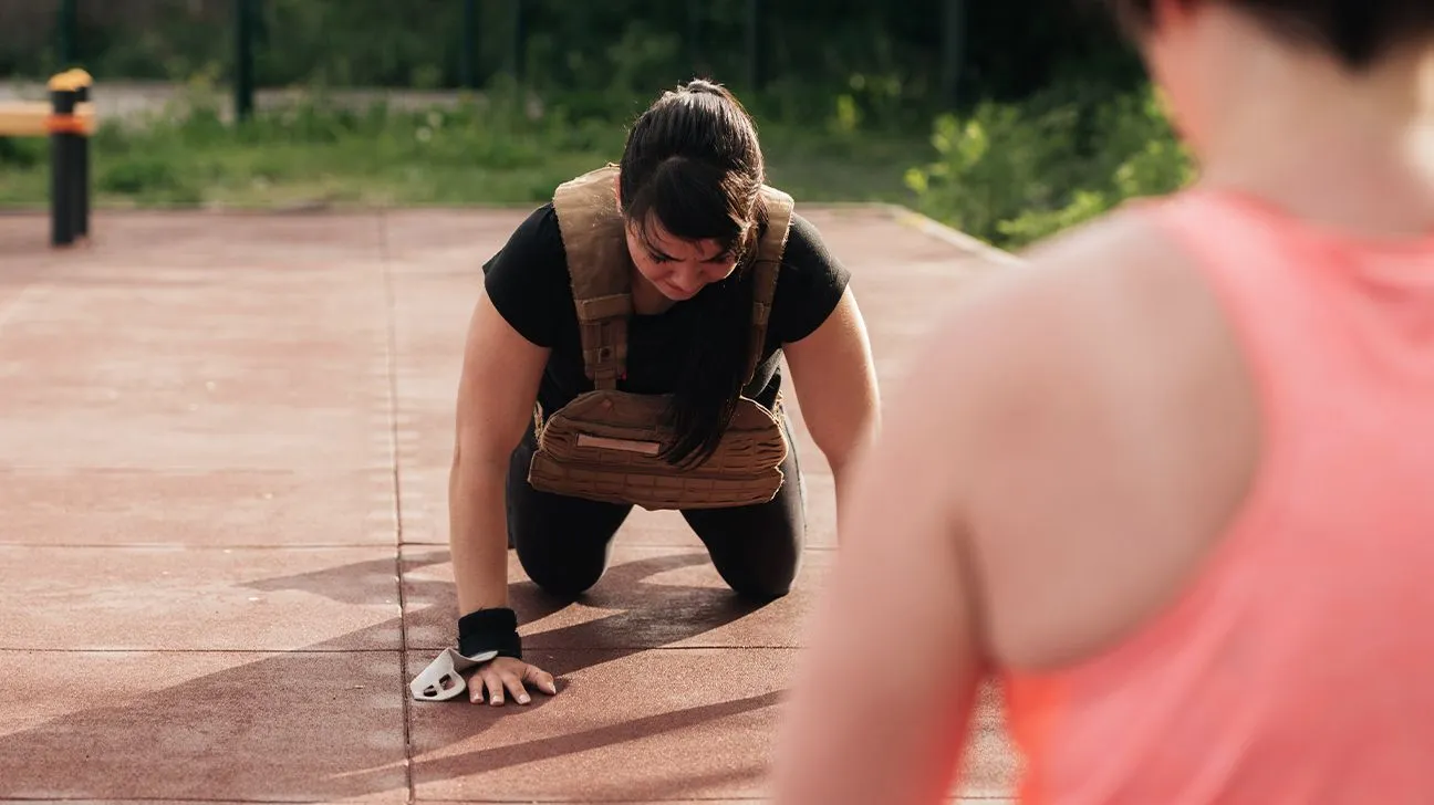 Loaded Vest Training May Boost Physical Conditioning, Yet Fat Reduction Outcomes Seem Debatable